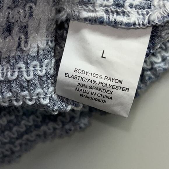 PacSun Lottie Moss smocked crop top size Large blue and white - Picture 8 of 9